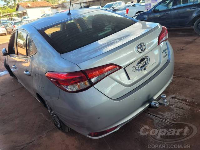 2022 TOYOTA YARIS SEDA 