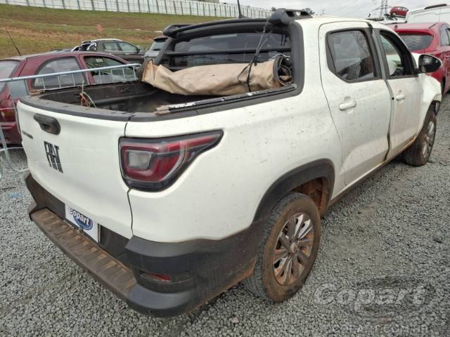 2022 FIAT STRADA CD 
