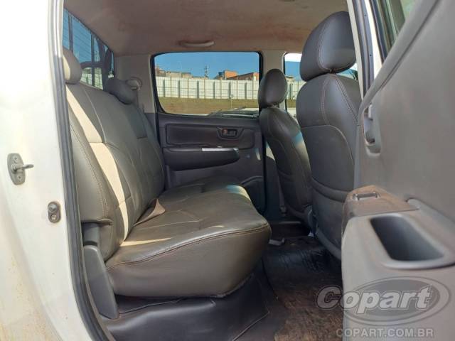 2014 TOYOTA HILUX CD 