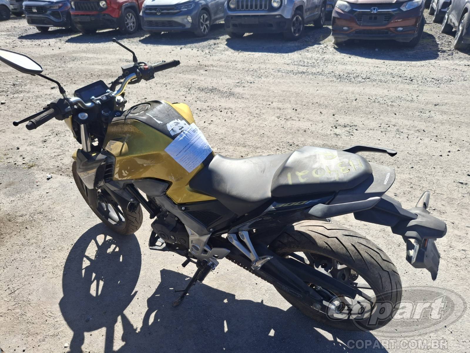 Foto 3: 2024 HONDA CB 300F