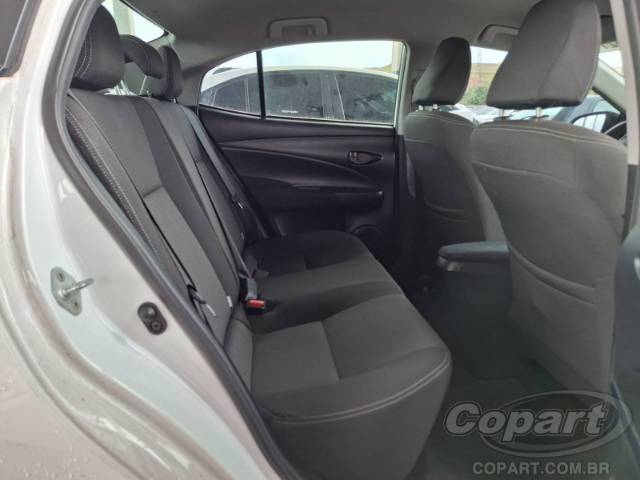 2023 TOYOTA YARIS SEDA 