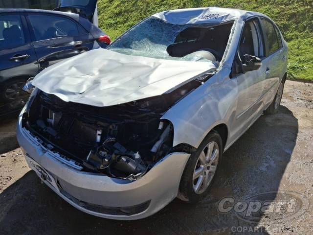 2013 VOLKSWAGEN POLO SEDAN 