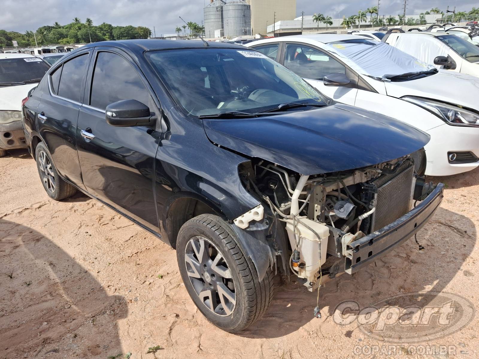 2017 NISSAN VERSA