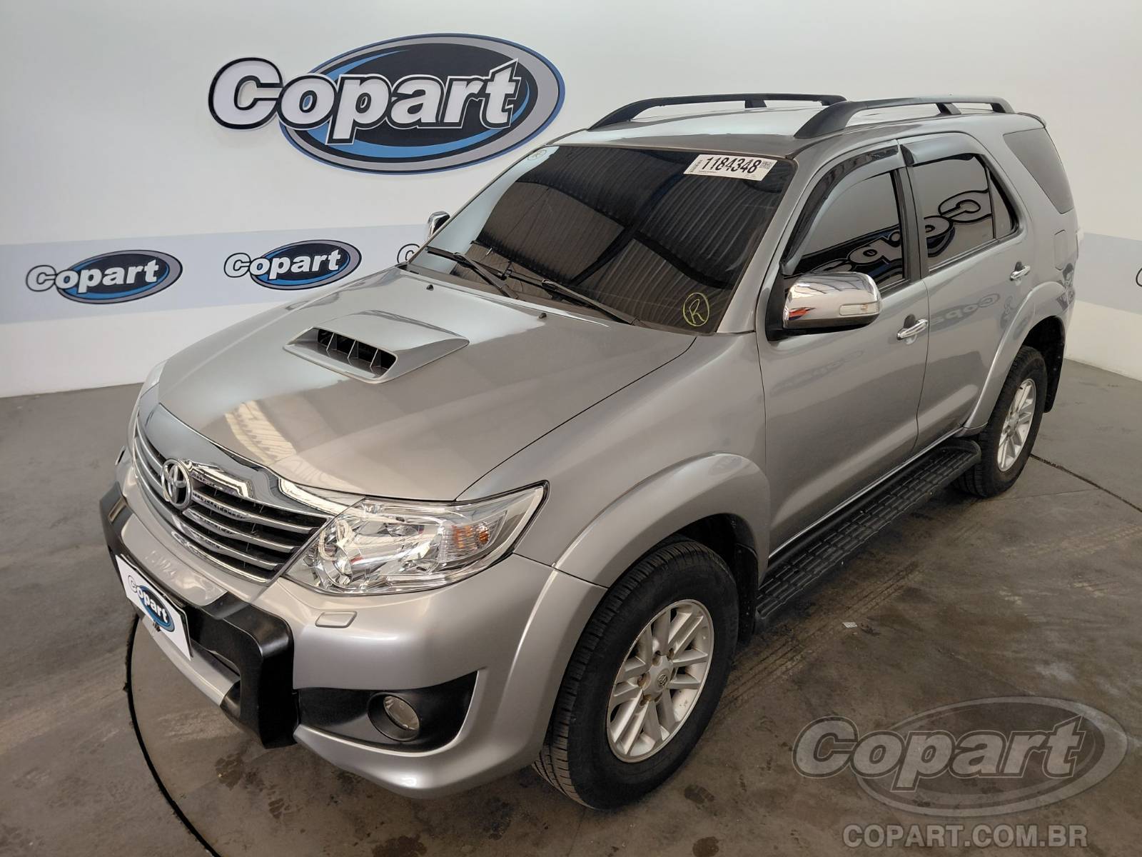 Foto 2: 2015 TOYOTA HILUX SW4
