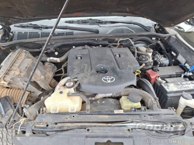 2019 TOYOTA HILUX CD 