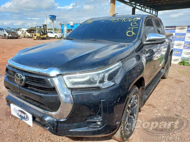 2022 TOYOTA HILUX CD 