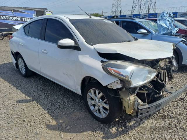 2017 NISSAN VERSA 