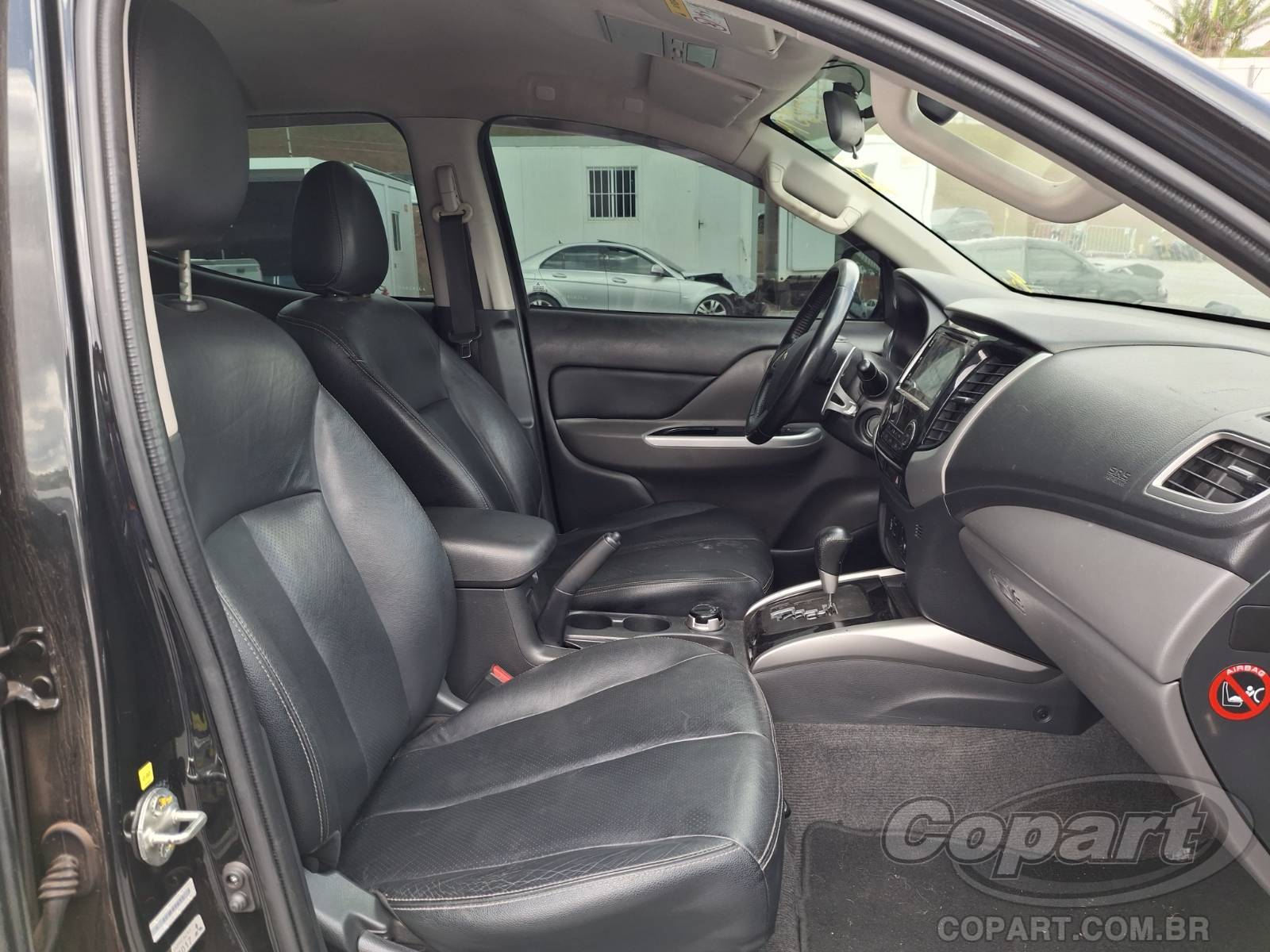 2018 MITSUBISHI L200 TRITON SPORT — foto 5 de 13