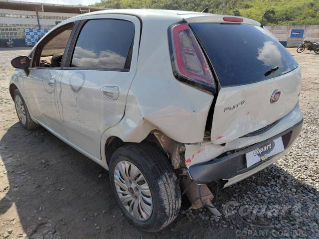 2015 FIAT PUNTO 