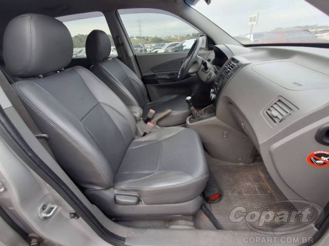 2010 HYUNDAI TUCSON 