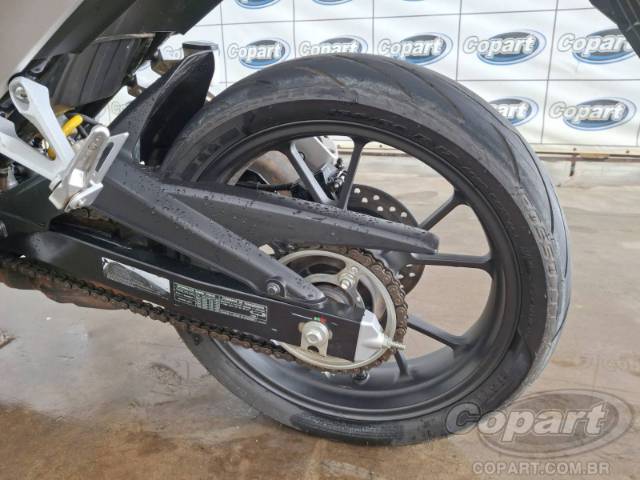 2026 HONDA CB 300F 