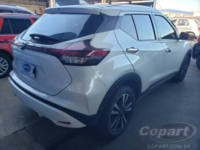 2022 NISSAN KICKS 