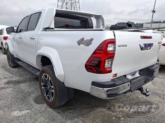 2025 TOYOTA HILUX CD 