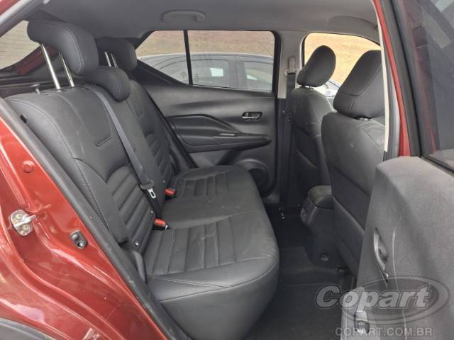 2025 NISSAN Kicks Play 