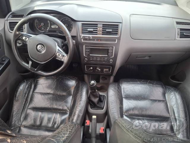2015 VOLKSWAGEN FOX 