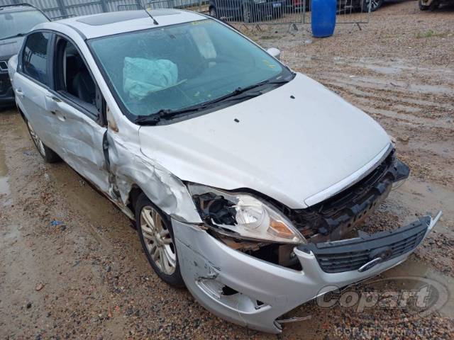 2009 FORD FOCUS SEDAN 