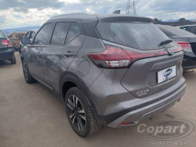 2025 NISSAN Kicks Play 