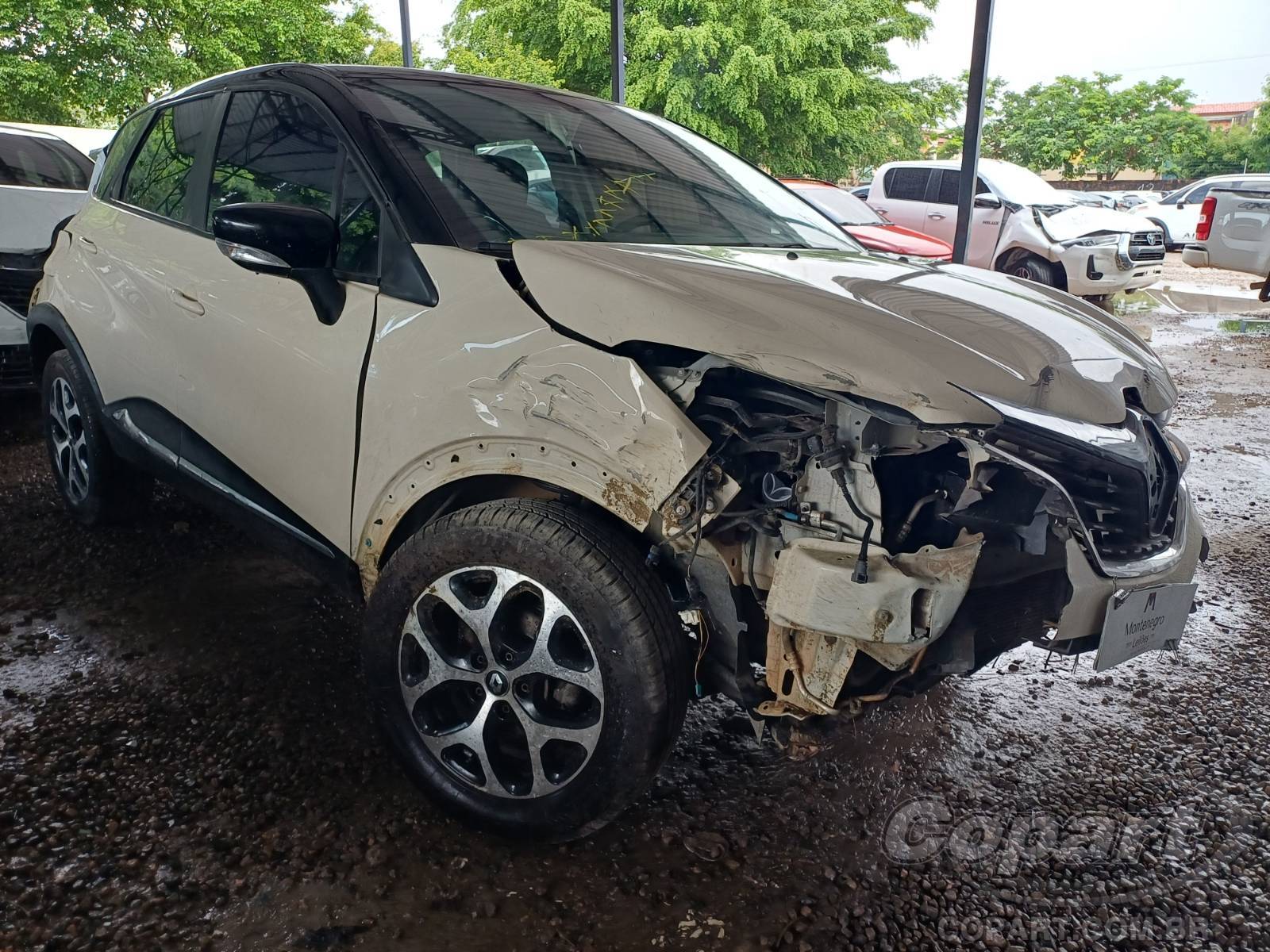 Veículo Renault Captur Renault Captur Life 1.6 16V SCe 2019 Colisão Média Monta 2019 em leilão