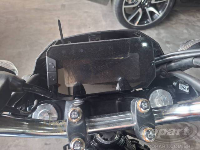 2025 HONDA CB 300F 