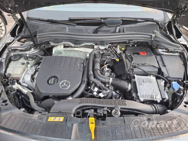2025 MERCEDES BENZ GLA 