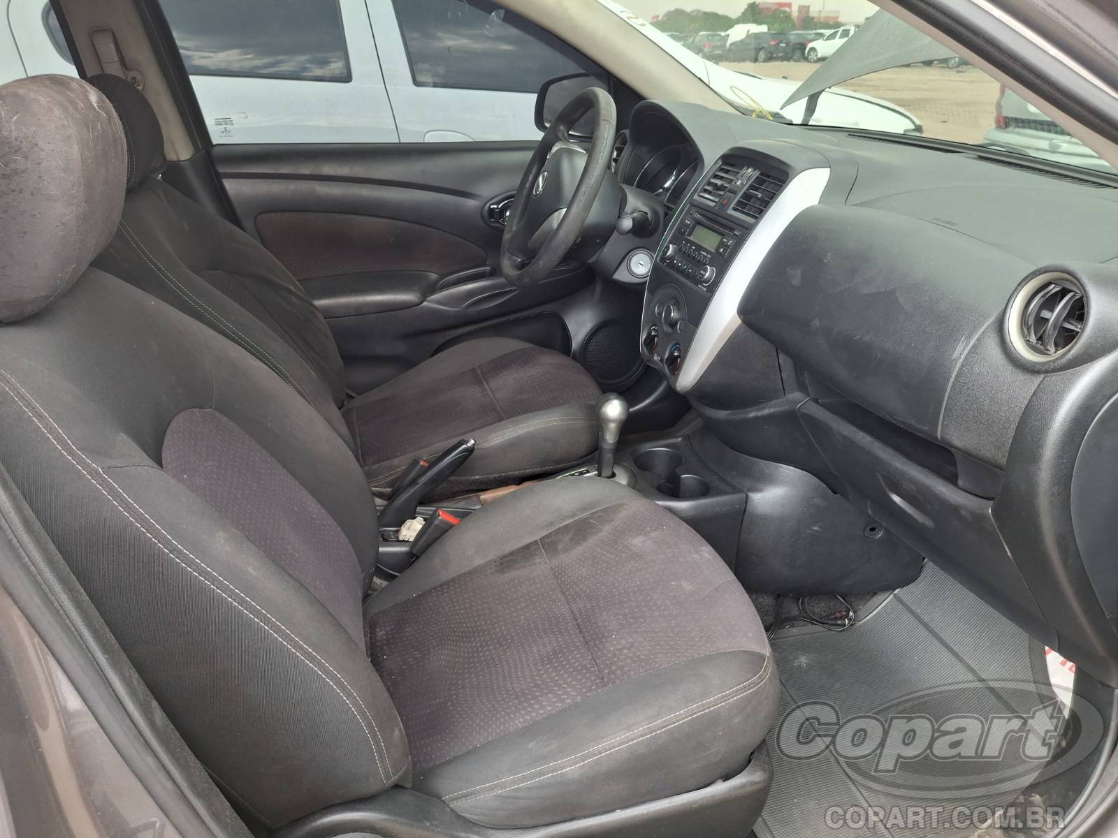 2018 NISSAN VERSA — foto 5 de 14