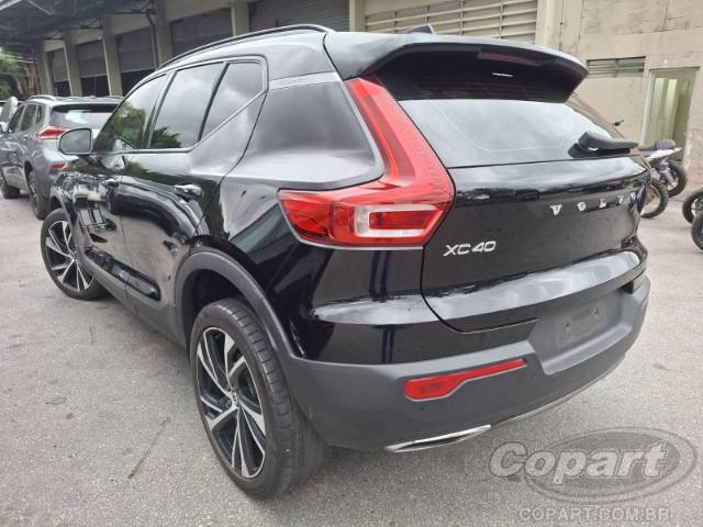 2019 VOLVO XC40 