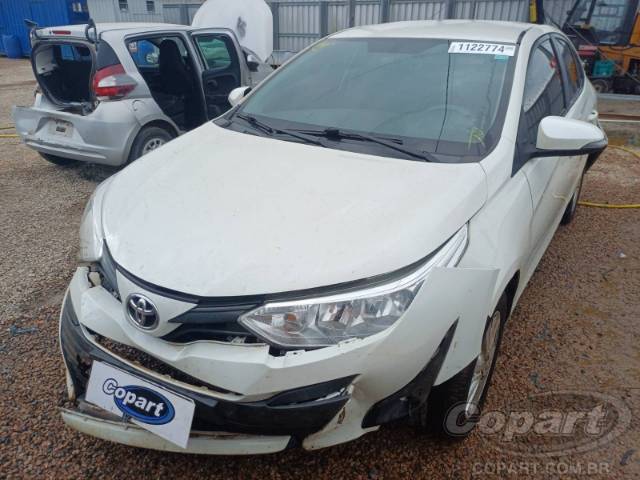 2019 TOYOTA YARIS SEDA 