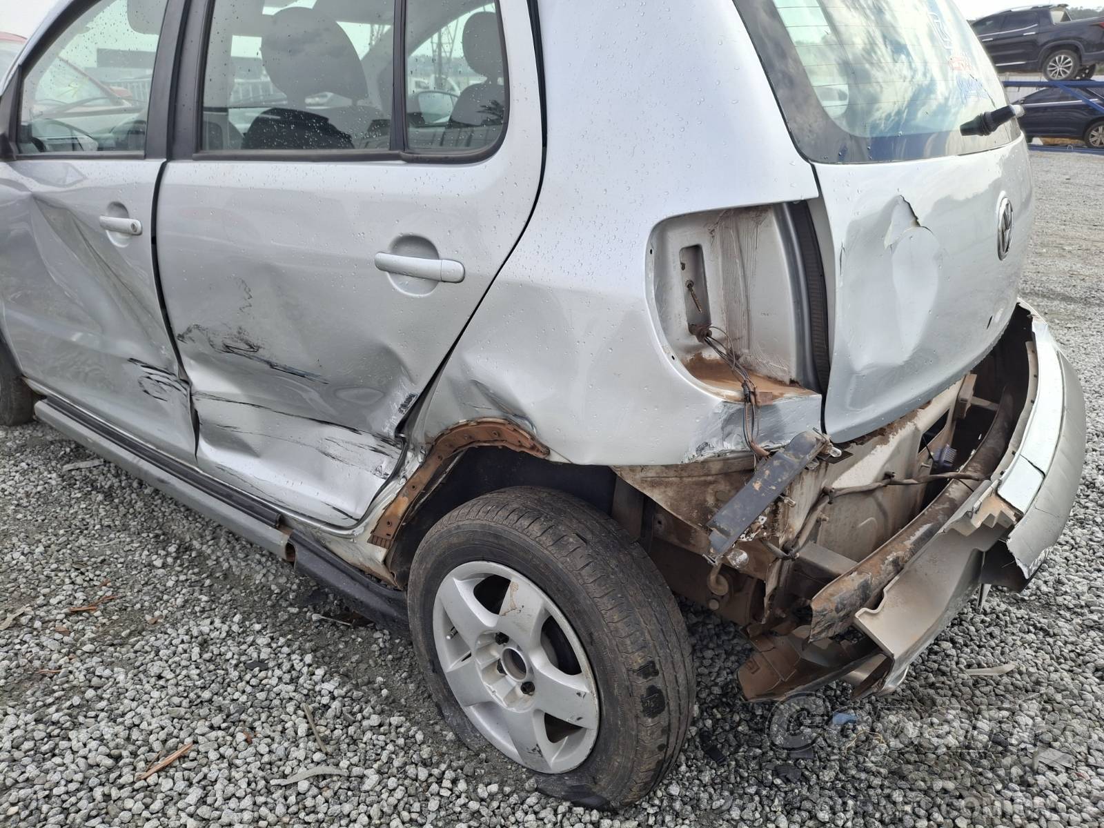 2005 VOLKSWAGEN FOX — foto 13 de 15