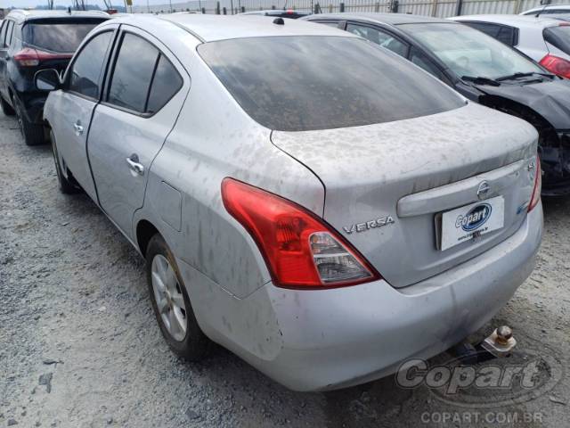 2014 NISSAN VERSA 