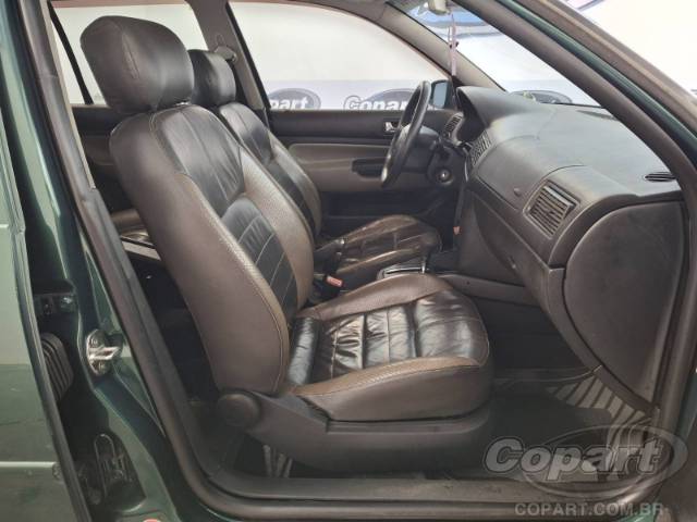 2001 VOLKSWAGEN GOLF 