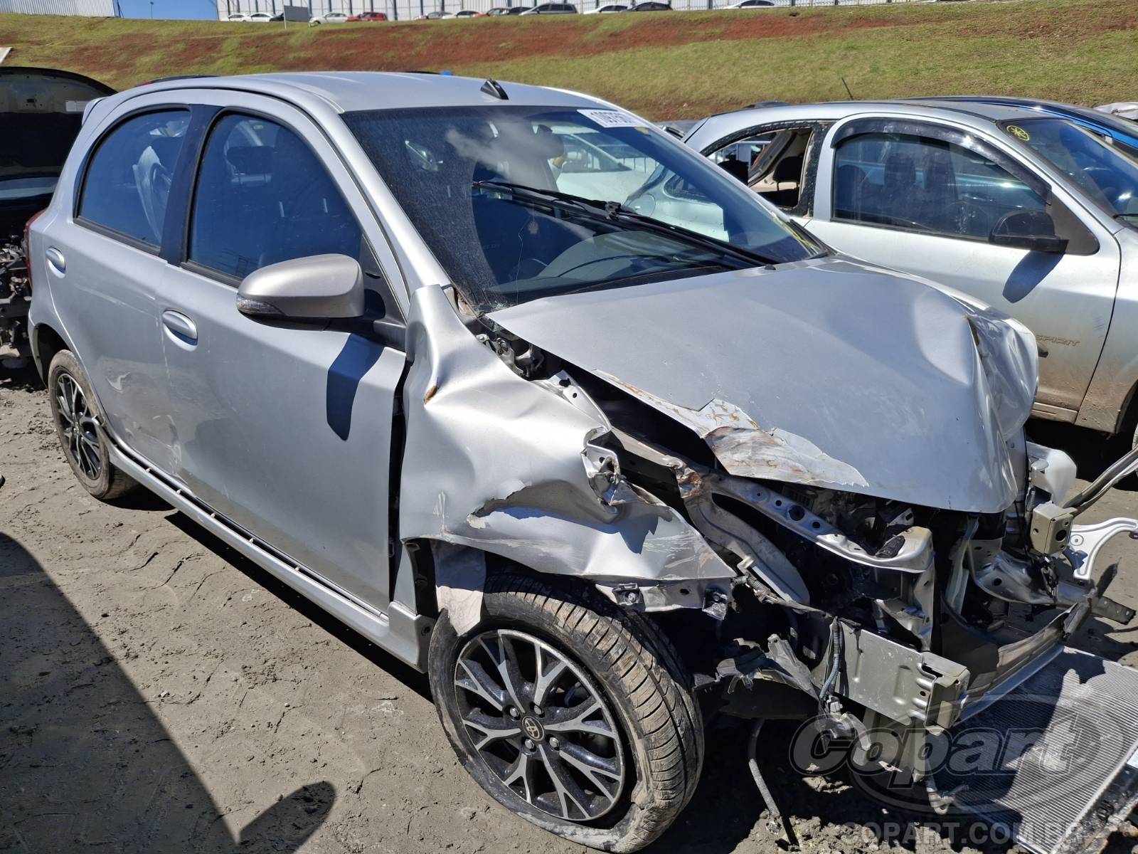 TOYOTA ETIOS 1.5 16V DUAL VVT-I