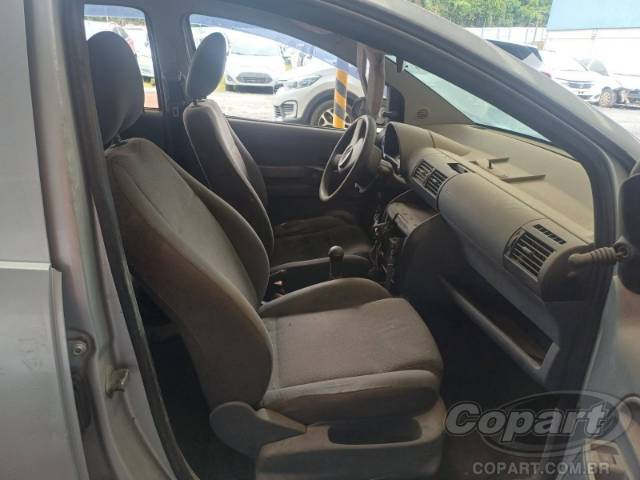 2006 VOLKSWAGEN FOX 