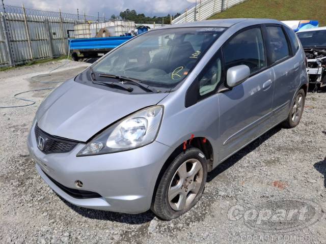 2010 HONDA FIT 