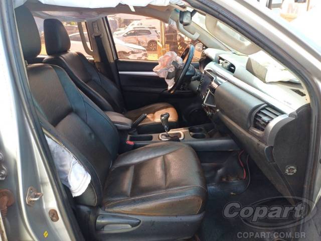 2021 TOYOTA HILUX CD 