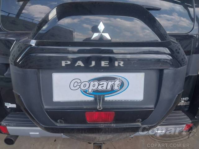 2015 MITSUBISHI PAJERO FULL 