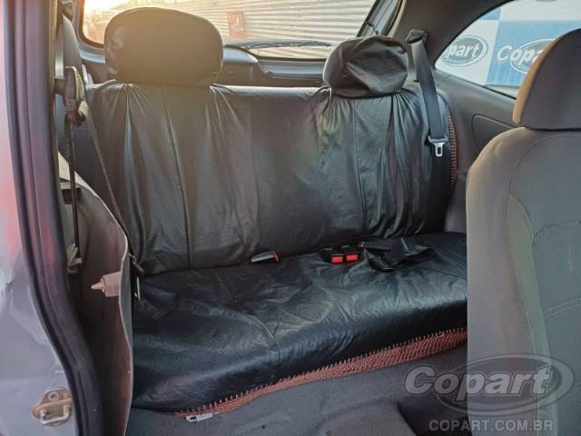 2001 CHEVROLET CELTA 