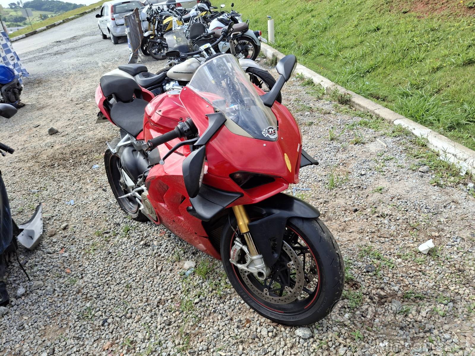 Veículo DUCATI Panigale Ducati Panigale V4 S 1103 2020 Colisão Pequena Monta 2020 em leilão