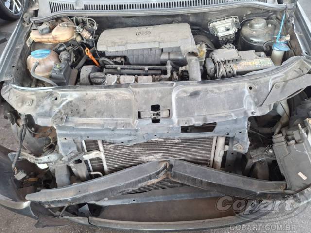 2013 VOLKSWAGEN FOX 