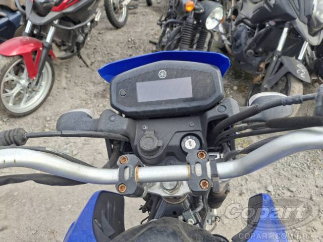 2025 YAMAHA CROSSER 