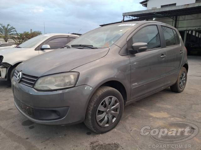 2014 VOLKSWAGEN FOX 