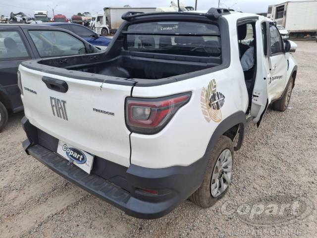 2025 FIAT STRADA CD 
