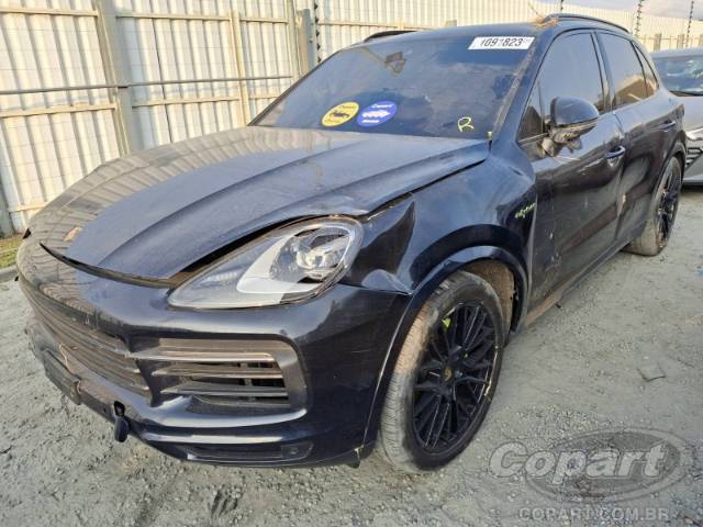 2020 PORSCHE CAYENNE 