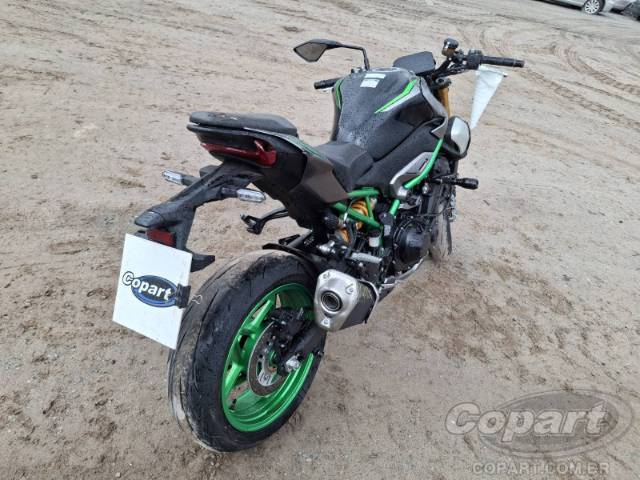 2026 KAWASAKI Z900 