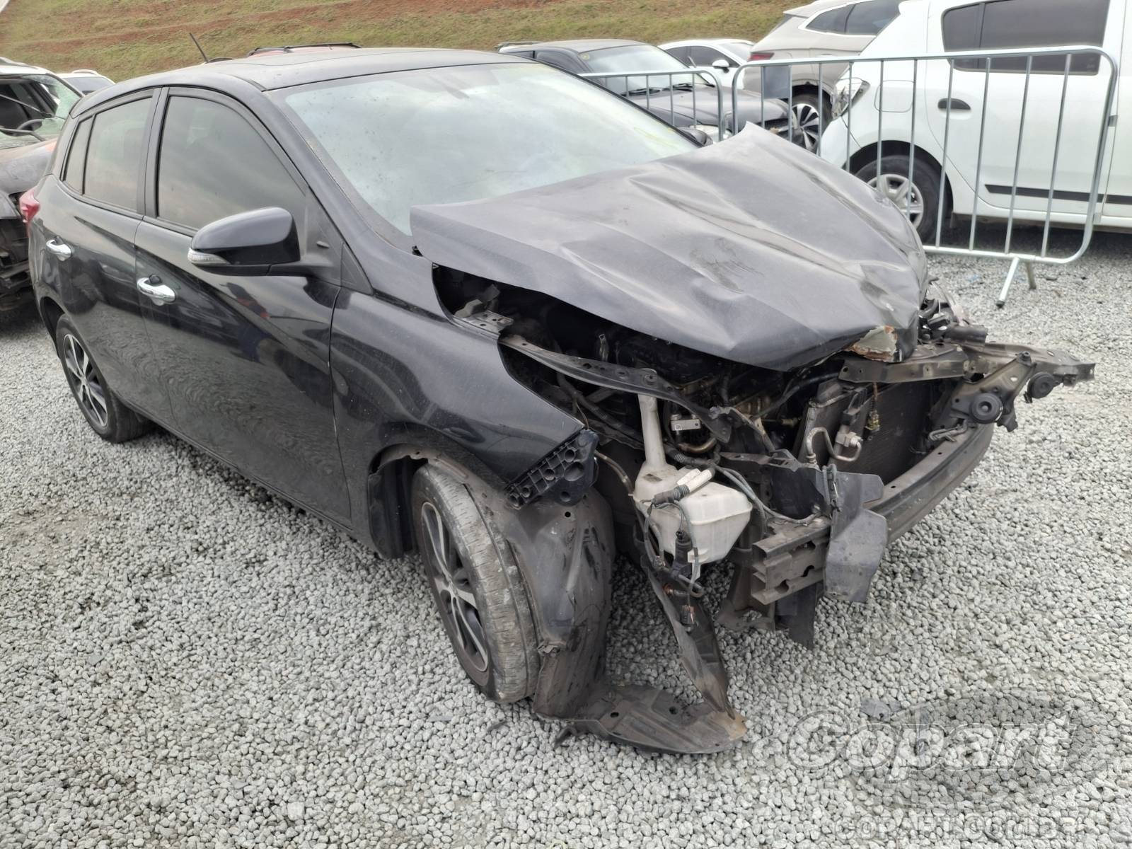 Veículo Toyota Yaris Toyota Yaris XLS CVT 1.5 16V Dual VVT-i 2019 Colisão 2019 em leilão