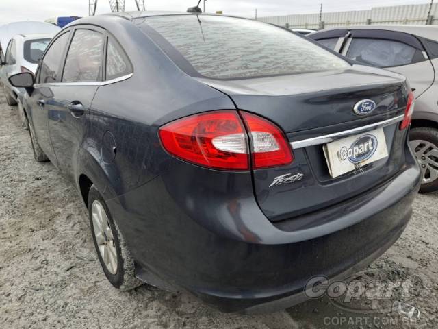 2011 FORD FIESTA SEDAN 