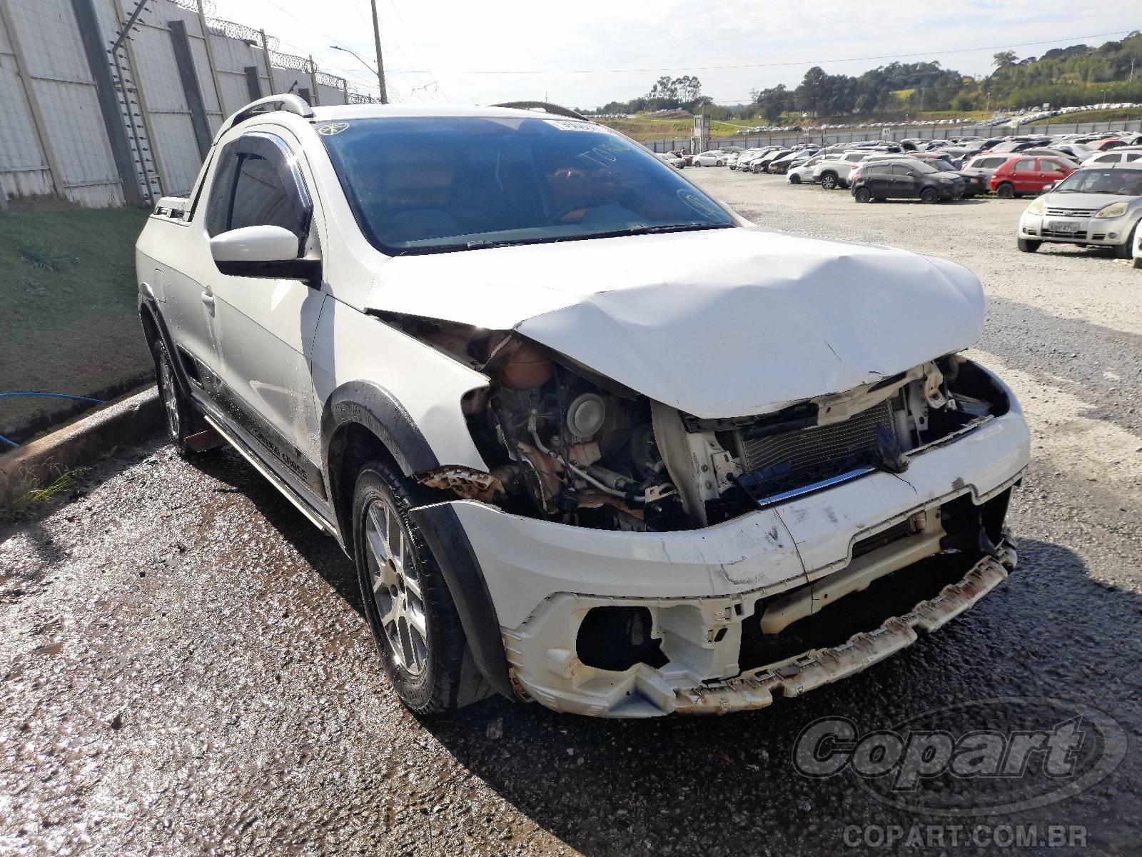 Veículo VW - VolksWagen Saveiro VOLKSWAGEN SAVEIRO CE 2014 Conservado 2014 em leilão