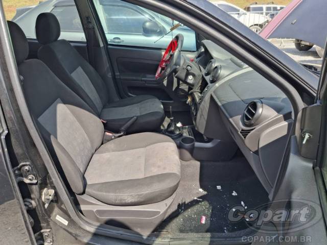 2011 FORD FIESTA 