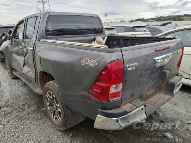 2022 TOYOTA HILUX CD 