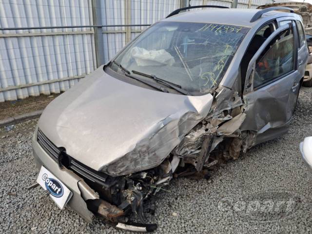 2014 VOLKSWAGEN SPACEFOX 