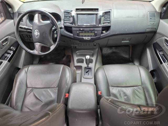 2015 TOYOTA HILUX CD 